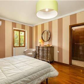 8 Bedroom Villa with Pool near Certaldo, Tuscany, Sleeps 14 - 15